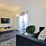 Vacation Apartment In Tlv Next To Hilton Beach With Balcony